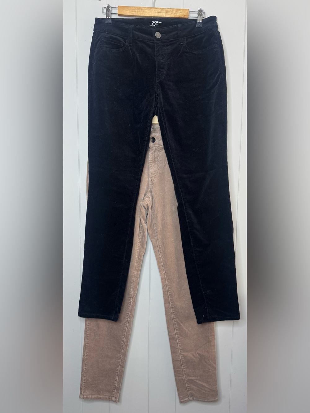 2 Pair of LOFT Black Curvy Skinny Corduroy Pants Womens Size 6